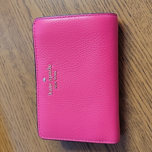 kate spade Handbags - NWT Kate Spade Wallet